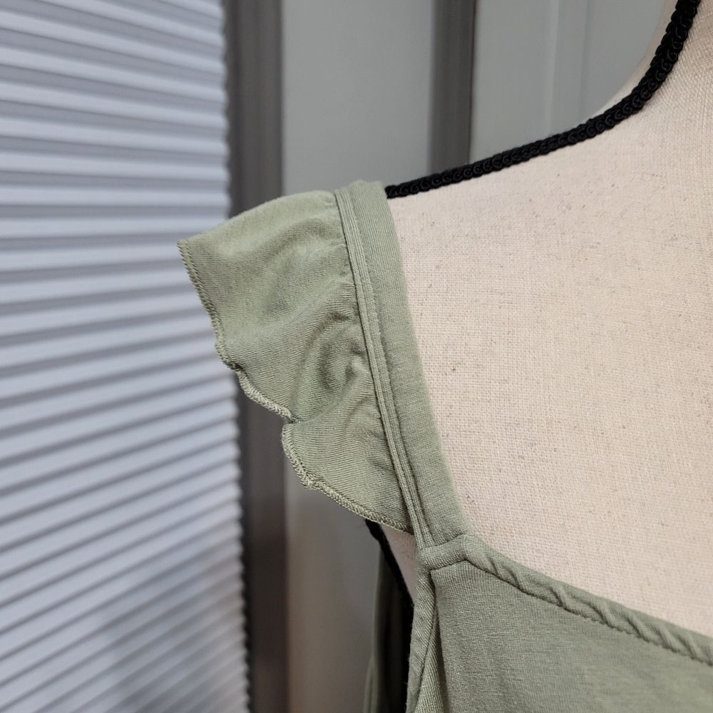 Torrid Super Soft V-Neck Lace-Up Ruffle Tank - Picture 5 of 6